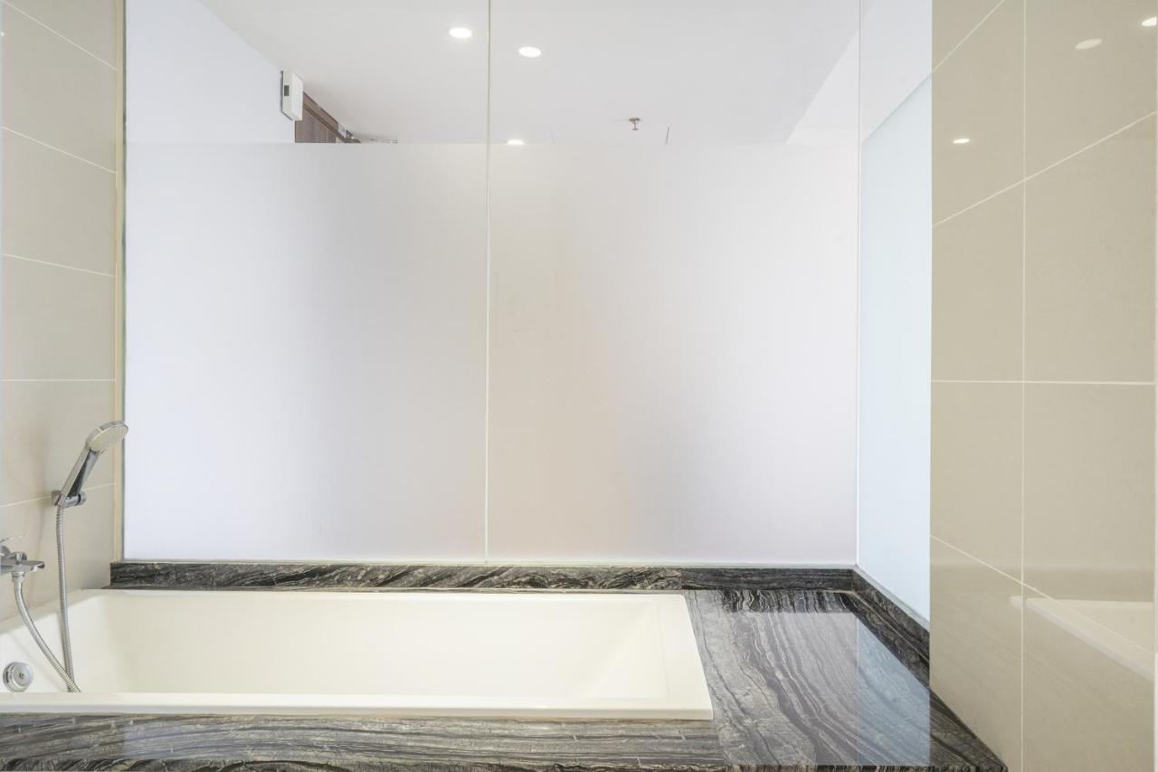 Apartment Greystone D'majestic Place